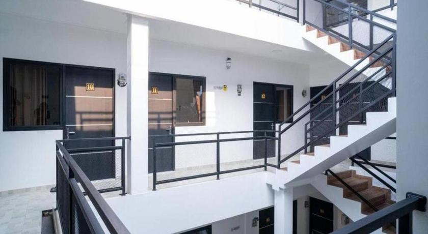 Oyo 94143 Mahagoni House Syariah Hotel โบกอร์ ภายนอก รูปภาพ